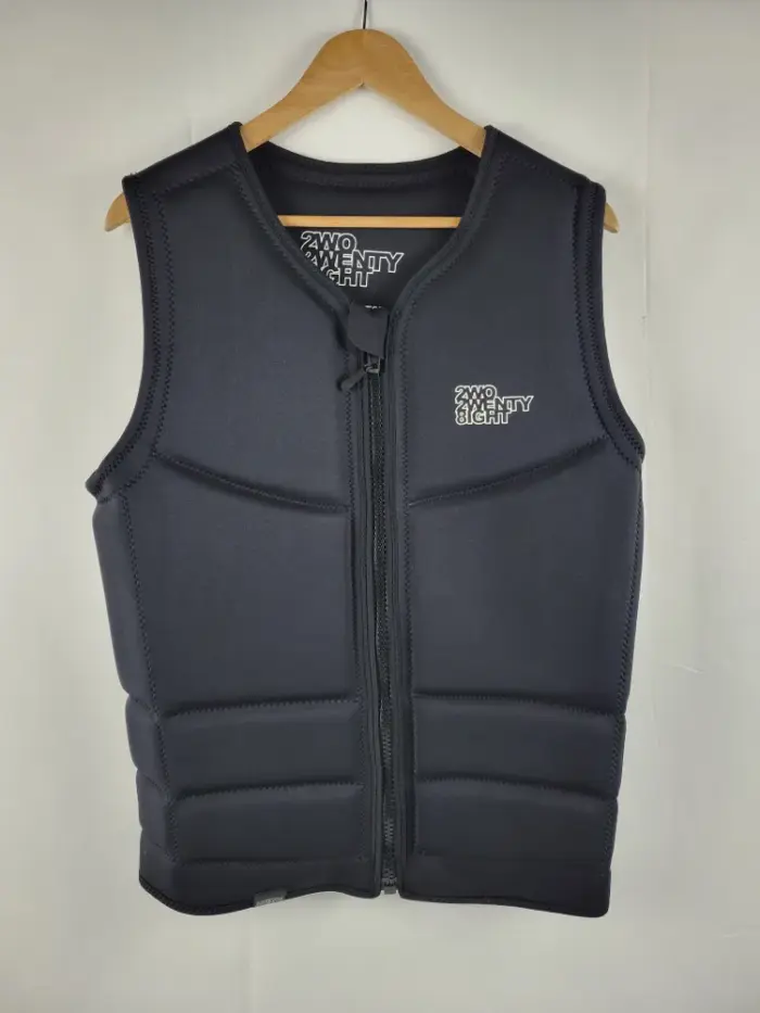 228 wake vest classic ss22