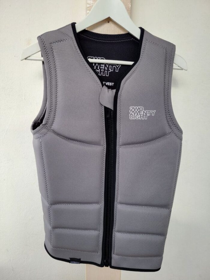 228 Classic wake vest grey ss22