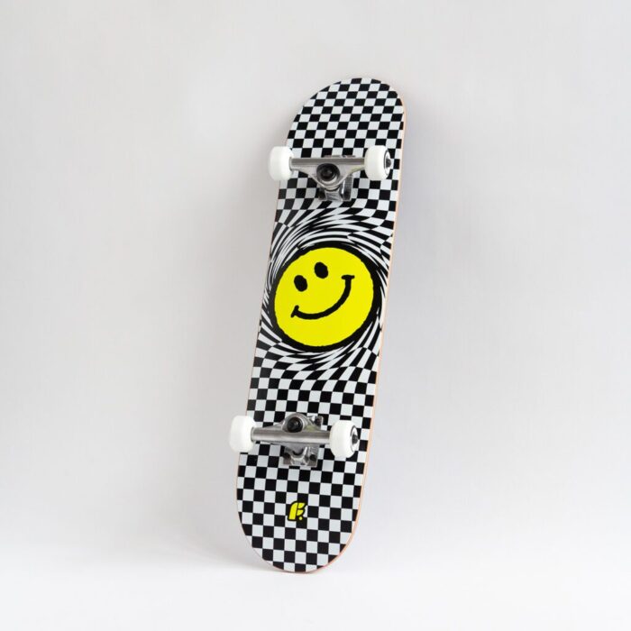 Скейтборд в сборе Footwork SMILE BLACK Размер 7.75 x 31.1875