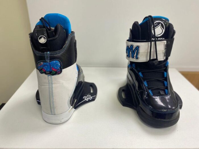 9906440 Крепления Liquid Force Melissa blk/wht US (5-7) used