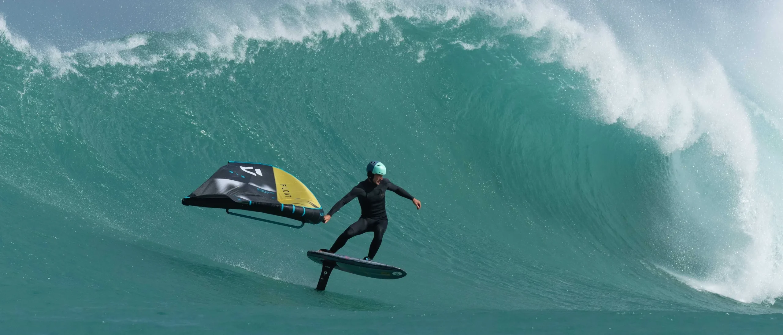 Том Обер: вингфойл на волнах Кабо-Верде