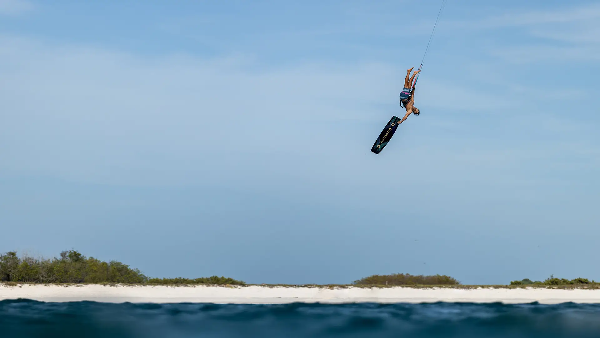 Tech Talk: Внутри новой линейки твинтипов Duotone 2026 6 Трюки на Jaime SLS твинтипы Duotone 2026