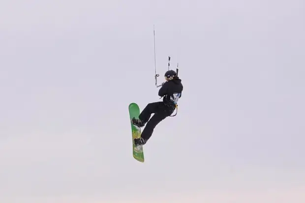 Воскресное воскресенье под кайтом 23 snowkiting-ekaterinburg-viz-10-02-2013-12