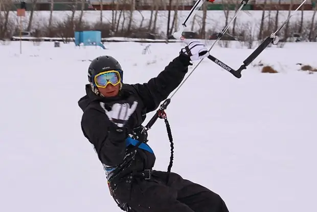 Воскресное воскресенье под кайтом 12 snowkiting-ekaterinburg-viz-10-02-2013-24