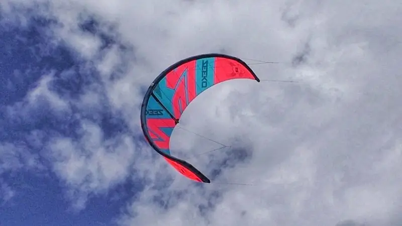Тест кайта Zeeko Air 12m от Михаила Соловейкина 3 test zeeko air mikhail soloveykin 02