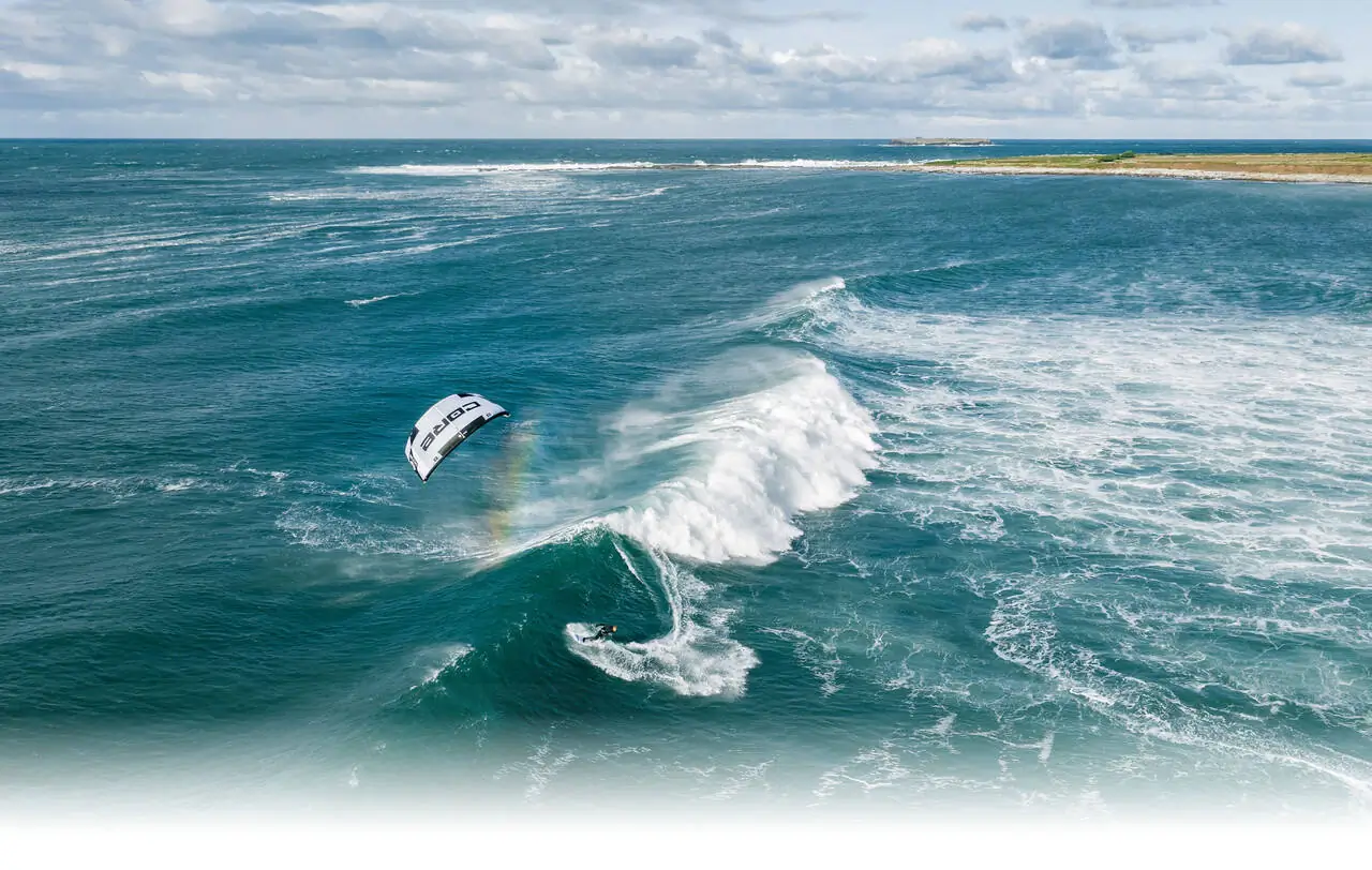 Кайт Core Nexus 3 18 core kiteboarding nexus 2 wave freestyle freeride kite 2560x1624 header 7